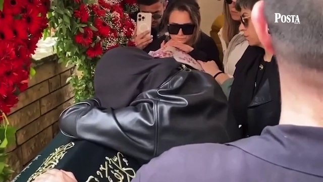 Simge Sağın'ın en acı günü! Ablasını son yolculuğuna uğurladı