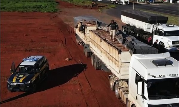 PRF apreende 600 mil maços de cigarros em bitrem na BR-163