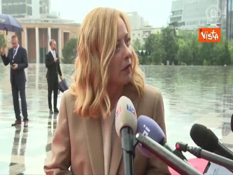 Meloni a Tirana per vertice Cpe: Continuiamo a lavorare per cessate il fuoco in Ucraina