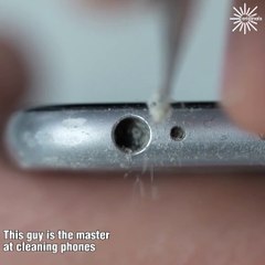 Cleaning an absolutely filthy mobile phone!