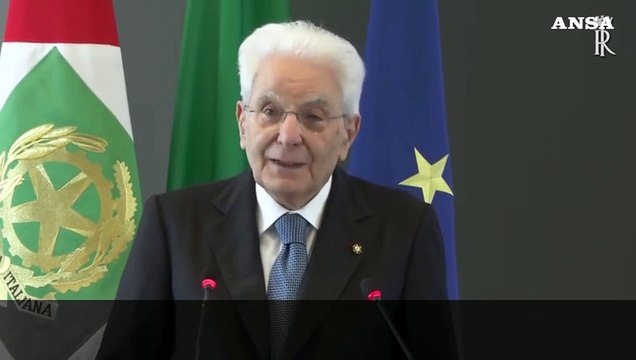 Lavoro, Mattarella: Non c'e' pace duratura senza salari equi