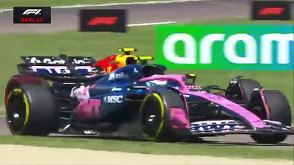 El gesto obsceno del japonés Yuki Tsunoda a Franco Colapinto por entorpecerlo en la pista