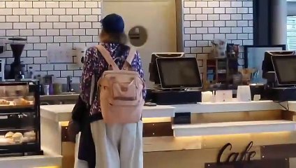 Mendigos durmiendo en el Aeropuerto de Barajas