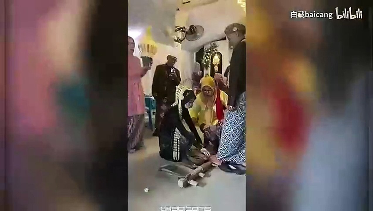 Electronic pickled vegetables - collection of funny foreign videos#Hilarious Collection #Funniest Pranks Compilation 2025  #Try Not to Laugh Challenge! 爆笑合集 | 最搞笑的恶作剧合集 2025 | 尽量不要笑挑战！