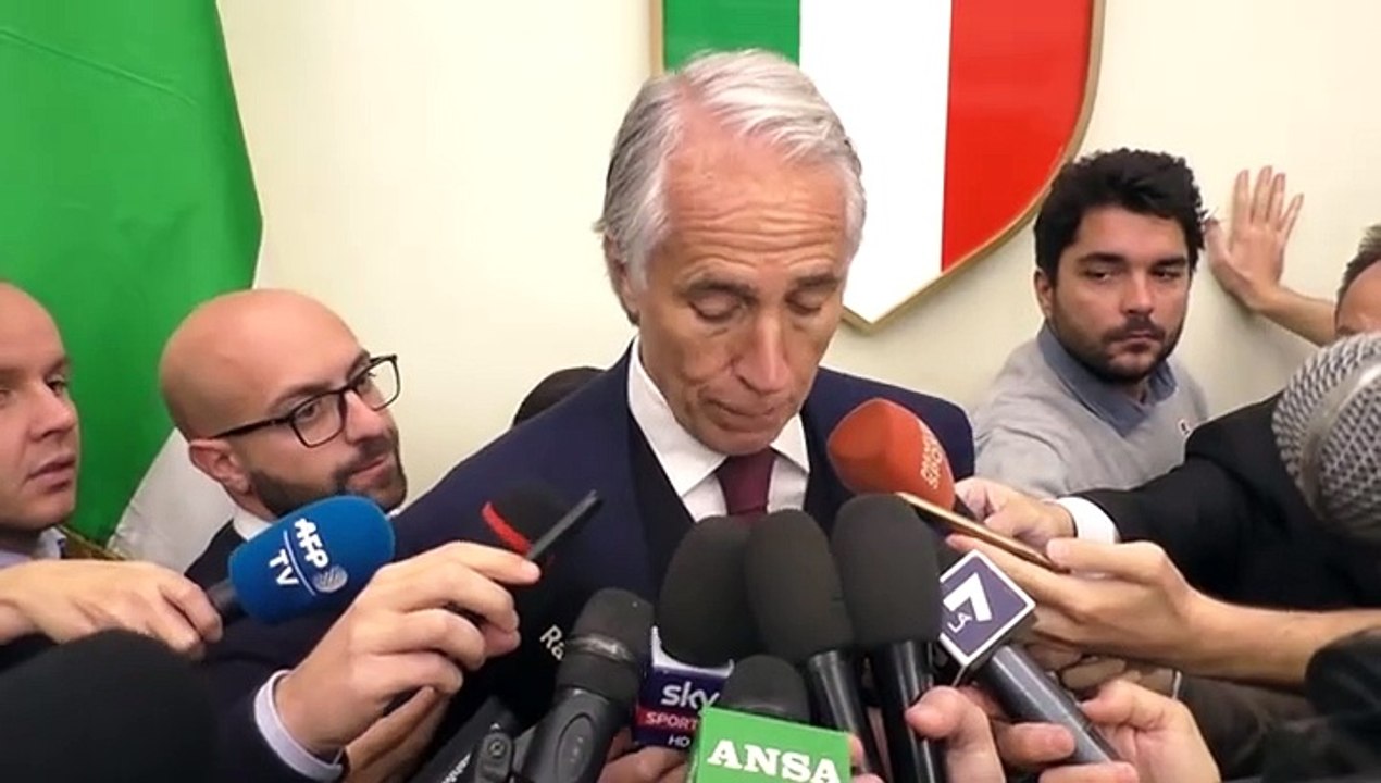 Italia-Svezia, Malagò: "Se fossi in Tavecchio mi dimetterei. Sentiva il peso della sconfitta per i giovani"