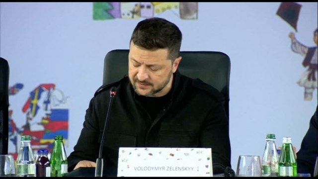 Zelensky da Tirana: Putin ha avuto paura di venire in Turchia