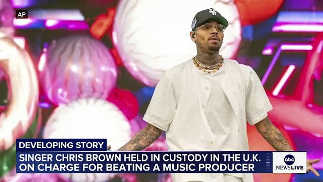 Le chanteur américain de R&B Chris Brown, inculpé pour coups et blessures, restera en détention jusqu'à une prochaine audience fixée mi-juin