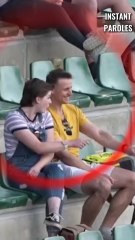 Cette femme reçoit l’une des plus grandes surprises de sa vie au milieu de ce zoo