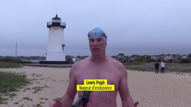 Lewis Pugh, le nageur de l'extrême, se jette à l’eau pour protéger les requins