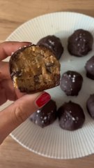 Après les cookies et brownies energy balls… les brookie bites 🍪😍