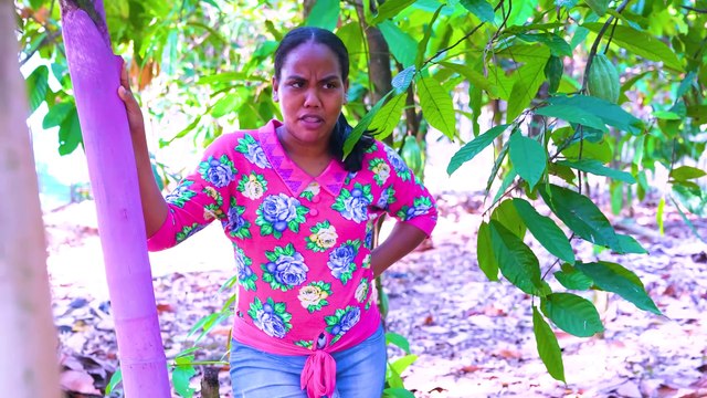 Su esposo tenia un colmado y ella tenia que comprarle lo que se iban a comer LA SOCIA 15