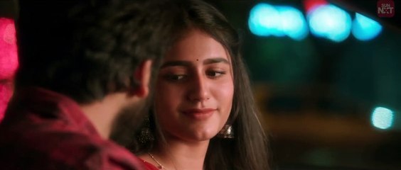 Priya Prakash Varrier Hot Kiss Scene