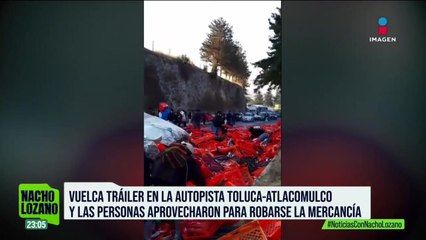 Volcó un tráiler en la autopista Toluca-Atlacomulco y pobladores aprovecharon para hacer rapiña