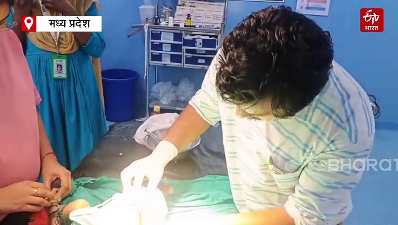 डॉक्टर ने 270 बच्चों को विकलांग होने से बचाया, जन्म से टेढ़े पैरों के मासूमों की एक साथ सर्जरी