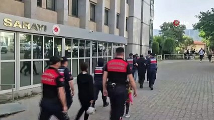 Dil düşürerek 9 ilde hırsızlık yapan kadın ve ailesi, 600 bin liralık son işlerinde yakalandı