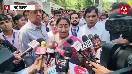 संजय गांधी हॉस्पिटल में बेड की कमी देख भड़कीं CM रेखा, AAP पर फोड़ा ठीकरा