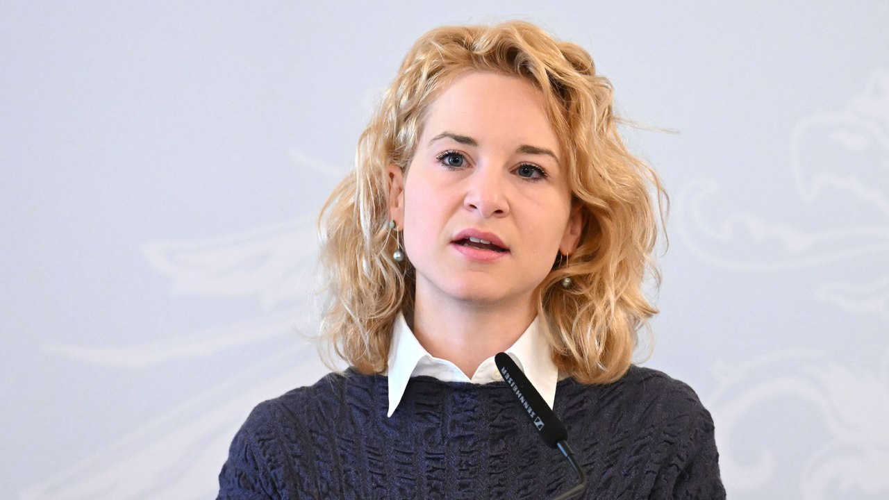 Arbeit am Nationalen Aktionsplan gegen Gewalt an Frauen beginnt