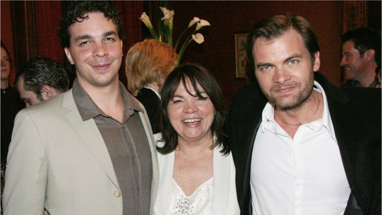 GALA VIDEO - Myriam Boyer, mère de Clovis Cornillac : qui est Arny, son autre fils méconnu ?