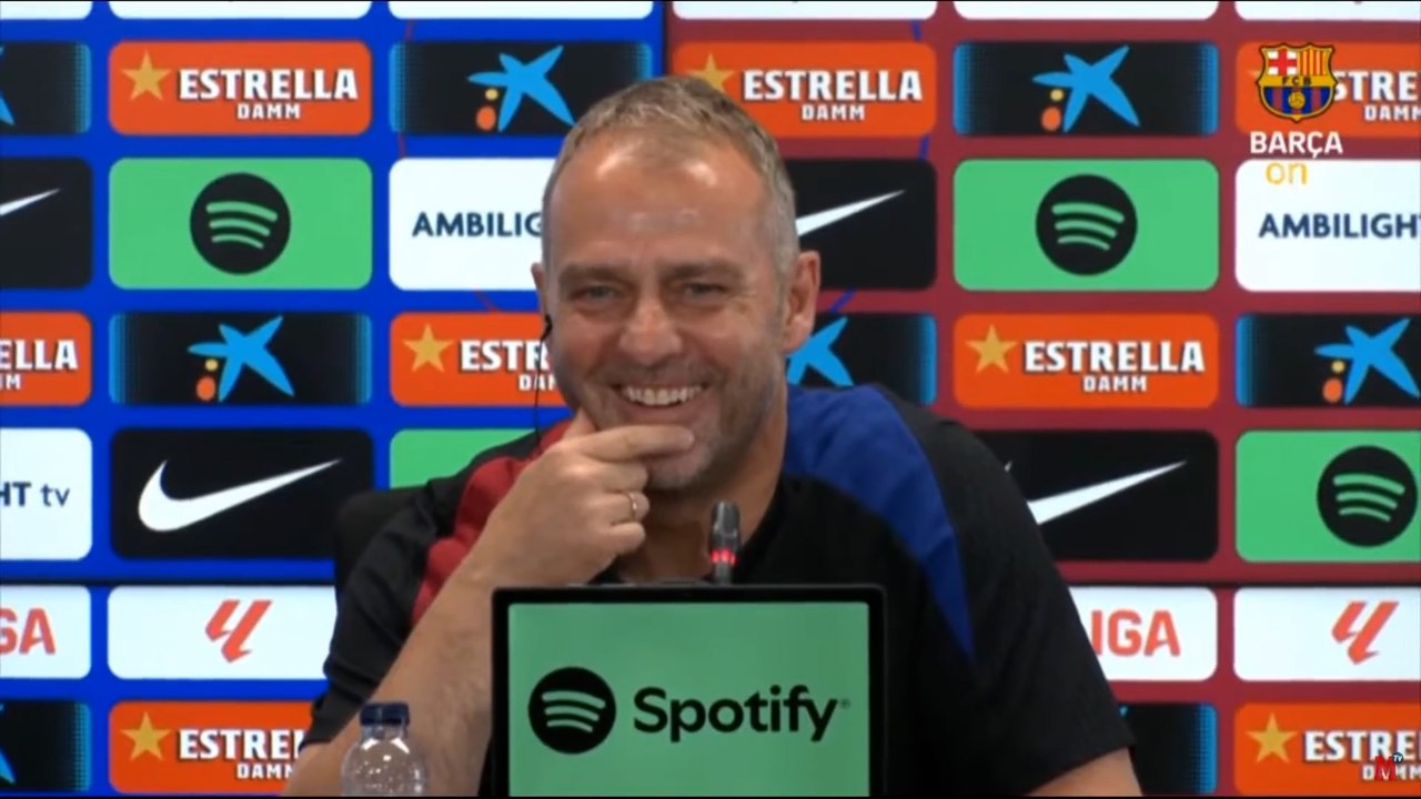 Flick: "Hemos hablado internamente de poner 11 canteranos en el once, pero no lo hemos decidido"