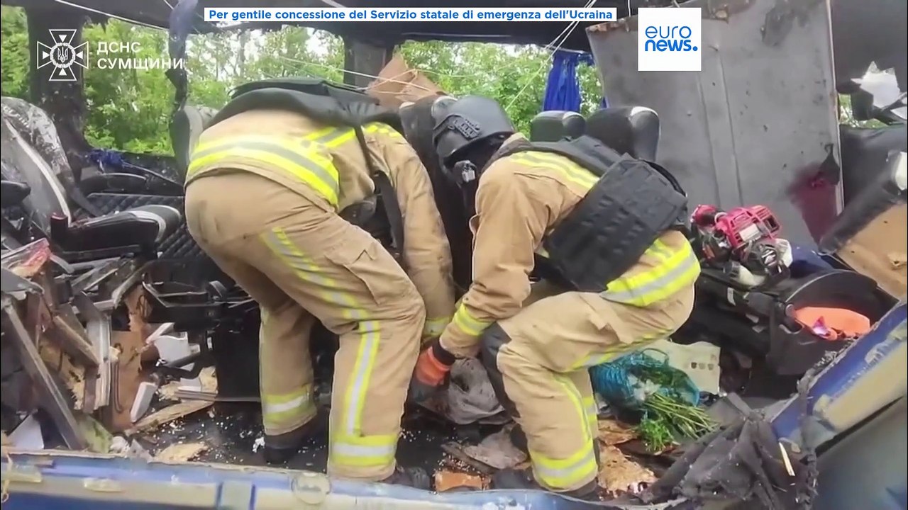 La Russia colpisce con un drone un autobus con civili nella regione di Sumy: 9 morti