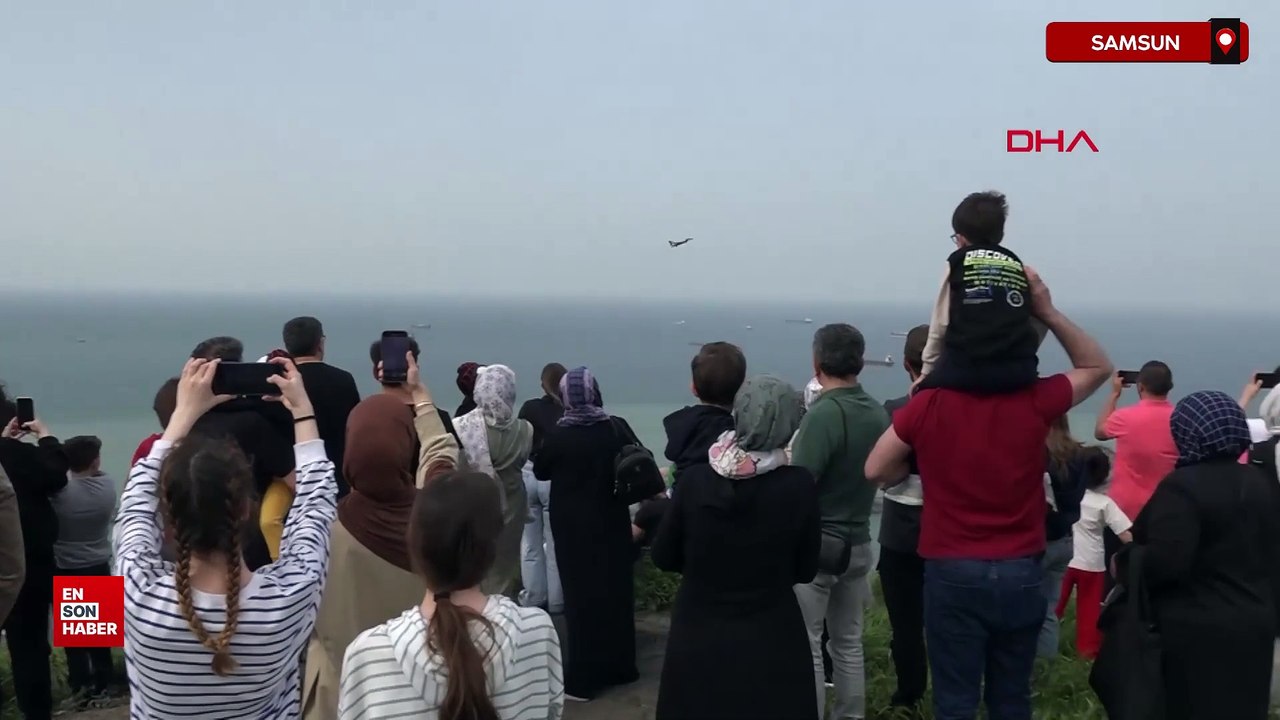 Samsun'da SoloTürk ve Türk Yıldızları'ndan Samsun'da prova uçuşu