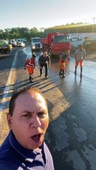 Prefeito cobra valorização e disputa corrida com garis