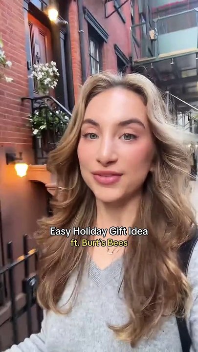 #sponsored cutest gift idea ever! @Burt's Bees #sponsored run to the link in my bio to purchase for up to 30% off now. #amazonfinds #amazonbeauty