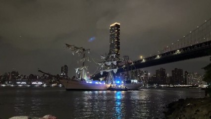 멕시코 해군 범선, 뉴욕 다리 충돌..."2명 사망·17명 부상" / YTN