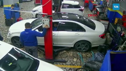 Araç tamiri sırasında korkunç ölüm: 2,5 tonluk aracın altında kaldı