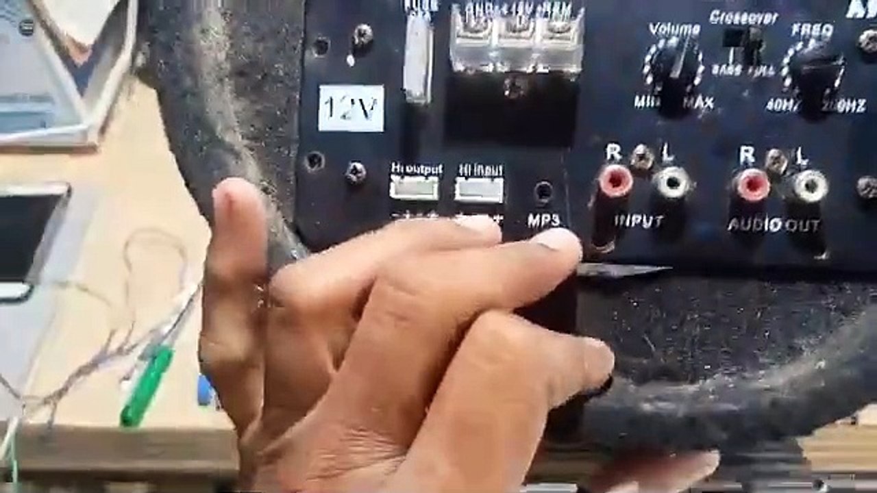 Bass Tube के तीसरे वाले पिन पर कौन सी वायर लगती है | जान लो वीडियो में फुल जानकारी है | gnd +12v Rem