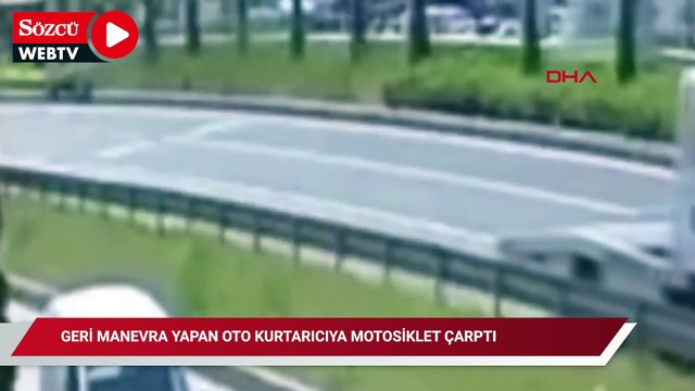 Sürücüsünün geri manevra yaptığı oto kurtarıcıya motosikletin çarptığı kaza kamerada