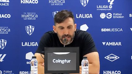 Monumental enfado de Eder Sarabia con el árbitro del Huesca-Elche