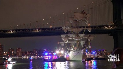 Meksika donanma gemisi Brooklyn Köprüsü'ne çarptı: 2 ölü, 19 yaralı