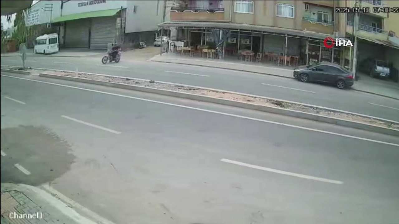 Adana'da trafik kazasında inanılmaz kurtuluş
