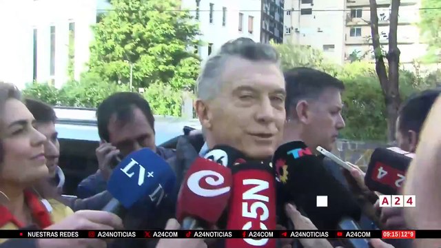 Mauricio Macri votó en el colegio Lenguas Vivas
