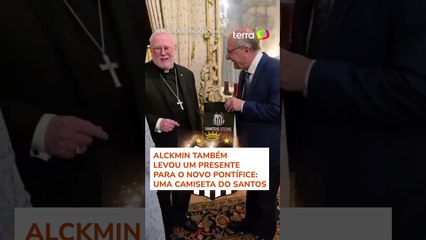 Vice-presidente do Brasil, Alckmin presenteia Papa Leão XIV com camisa do Santos #shorts
