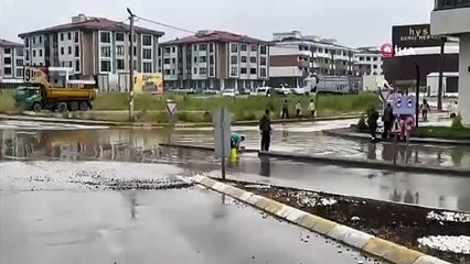 Bandırma'da Sel Krizi: Eti Maden Kapakları Kapatınca İlçe Sular Altında Kaldı