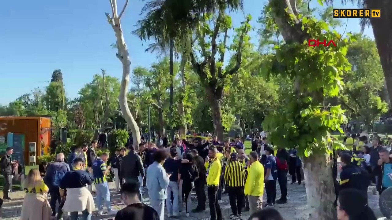 Fenerbahçe taraftarından Ali Koç'a tepki! Aziz Yıldırım tezahüratı