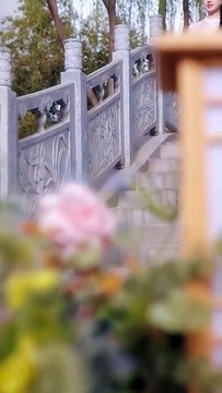 Everyone fears heir He Jinghuai, said to bring misfortune—but Jiang Baoci insists on marrying him, only to learn his heart belongs to another.