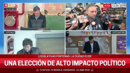 El paso de comedia de Adorni para realizar "voto cantado"