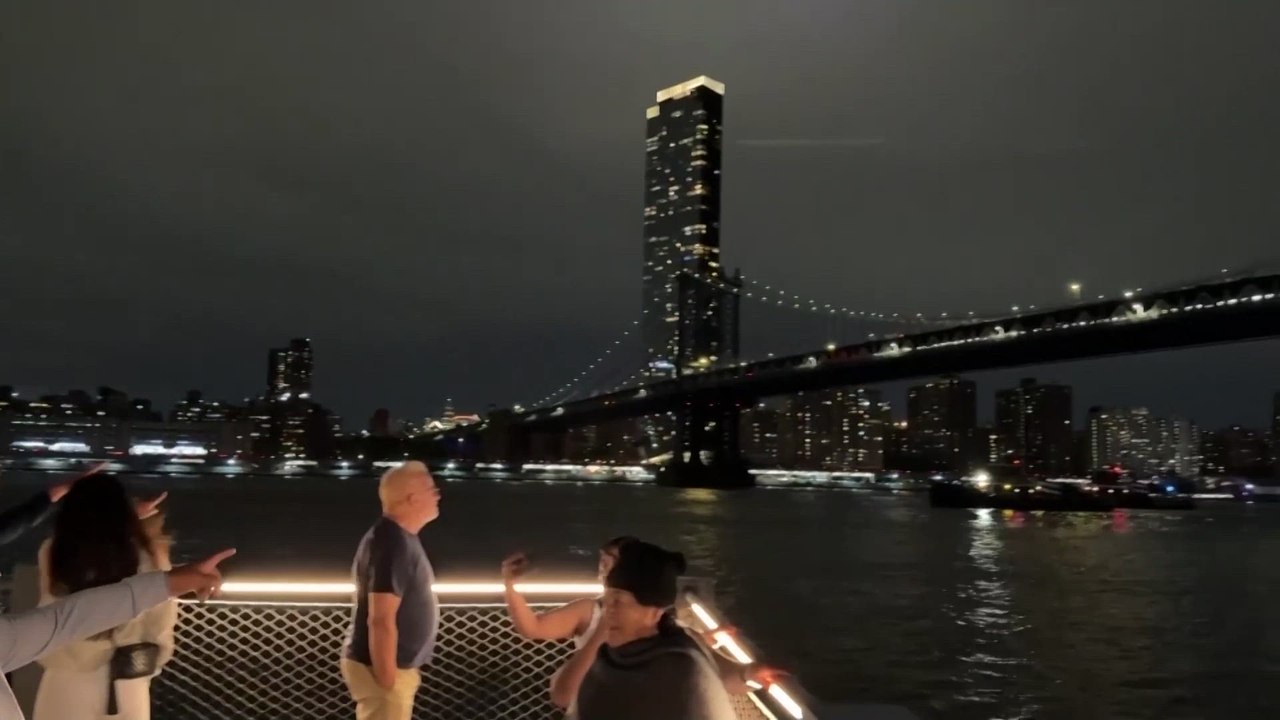 "This was actual horror," said eyewitness to Mexican ship that crashed into Brooklyn Bridge