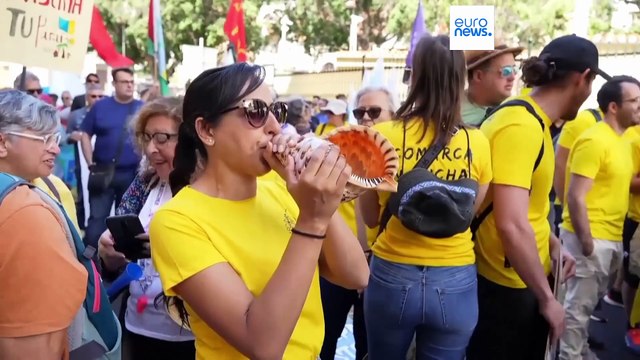 Протесты против массового туризма на Тенерифе