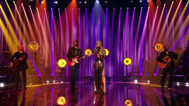 Jessica Simpson Sings These Boots Are Made For Walking on American Idol