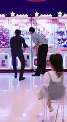 She sells her body to the CEO by mistake, and gives birth to twins overnigh - Chinese  2025
