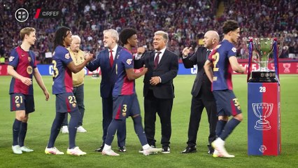 Les champions catalans soulèvent le trophée