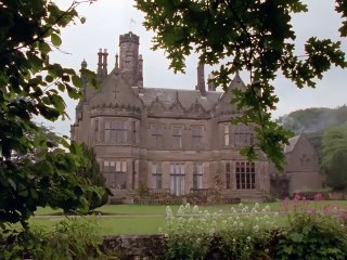 They Do It with Mirrors. (1991)