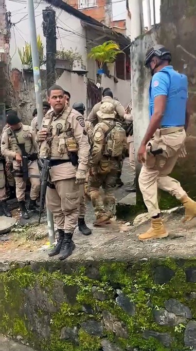 Caso com reféns: Assista ao momento em que o Bope chega para resgatar vítimas em Tancredo Neves