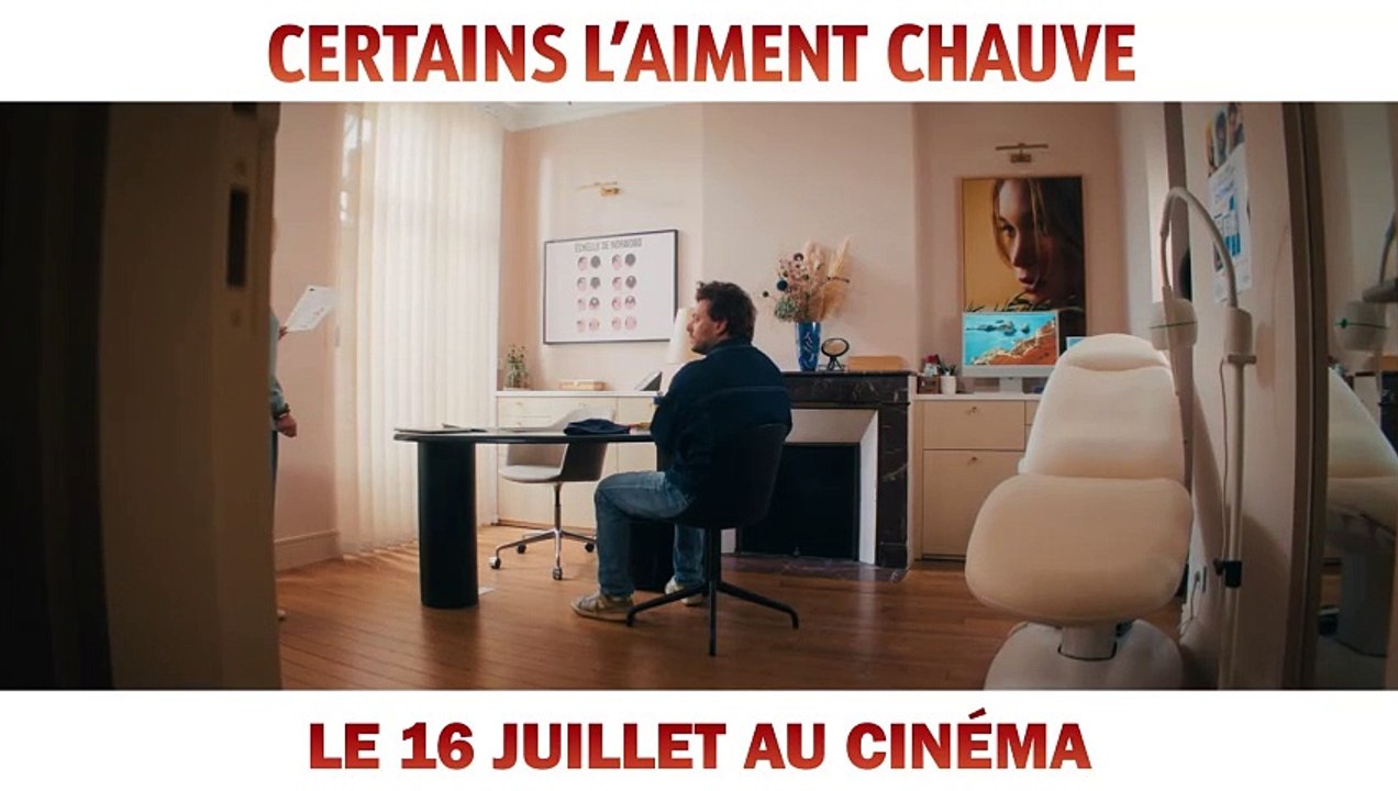 Certains l'aiment chauve Teaser VF