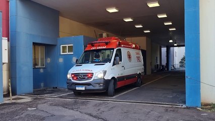 Mulher tem AVC dentro de ônibus na BR-277 e é levada ao HOUP