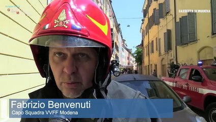 Monopattino in cortocircuito: si incendia l?appartamento in centro a Modena